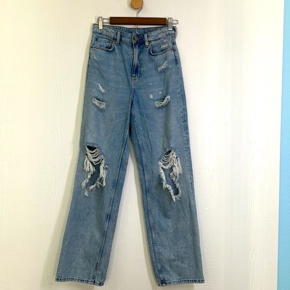 H&M - Stonewashed Distressed High Waist Loose Straight Jeans Size 4 - Picture 3 of 12